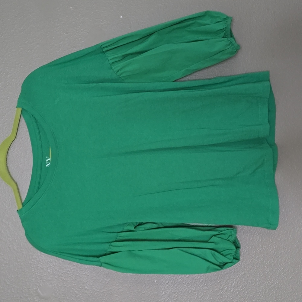 NY&CO Womans Green Tshirt,  Size Large